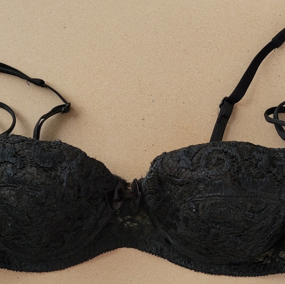 Victoria’s Secret Black Lace bra